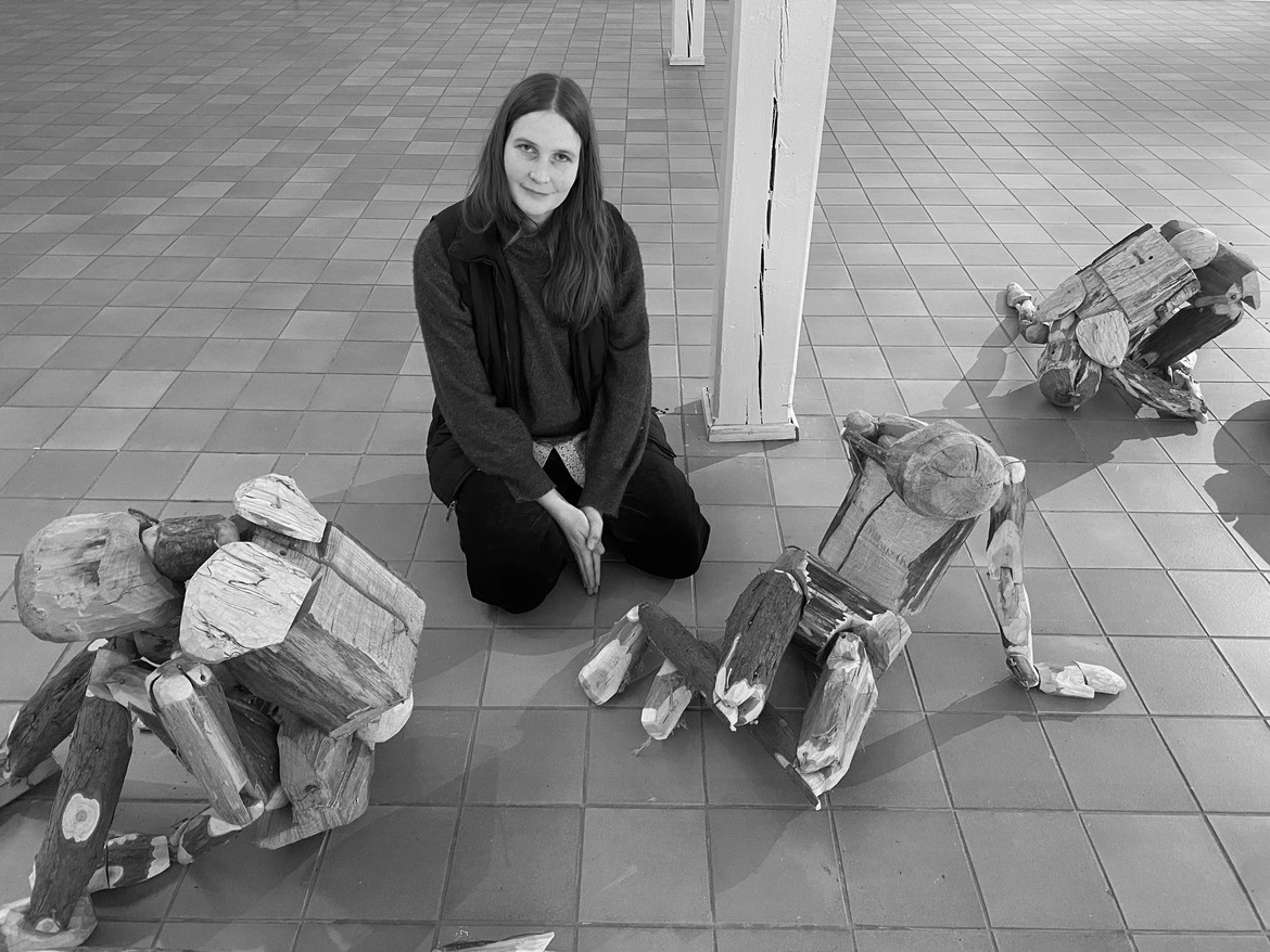 Konstnären Julia Bondesson. Foto: Cecilia Sterner
