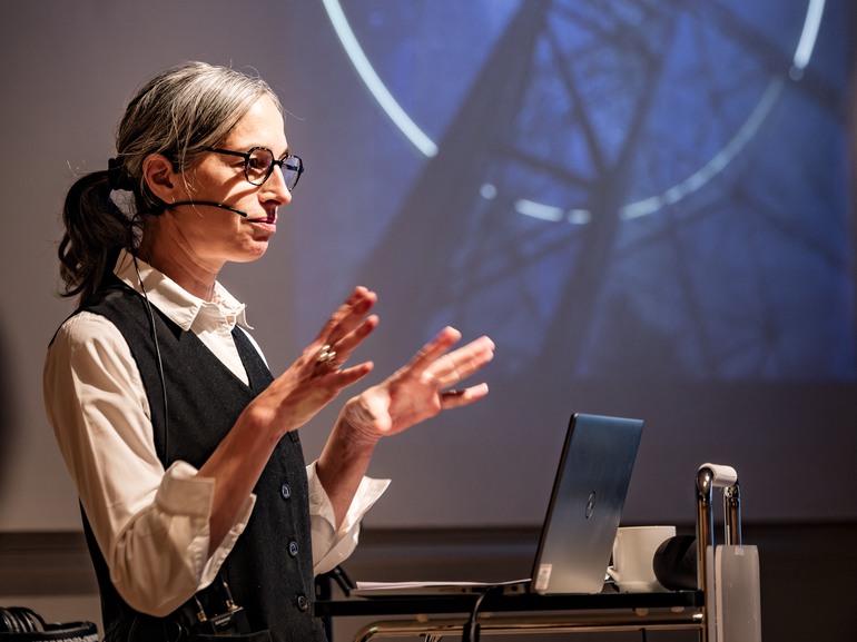 Konstnär Aleksandra Stratimirovic