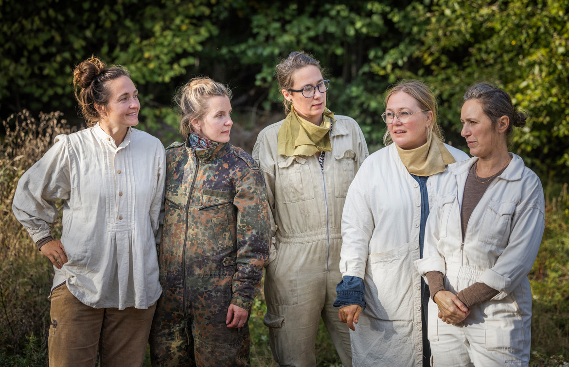 Hanna Folkesson och S L A M:Karin Auran Frankenstein,  Moa Lönn, Annika Enqvist och Eva Szentivanyi