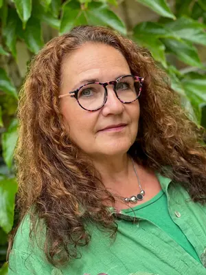 Närbild på Annika Fagerberg.