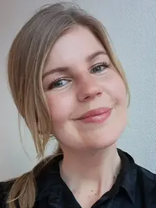 Närbild på Olivia Blanc.